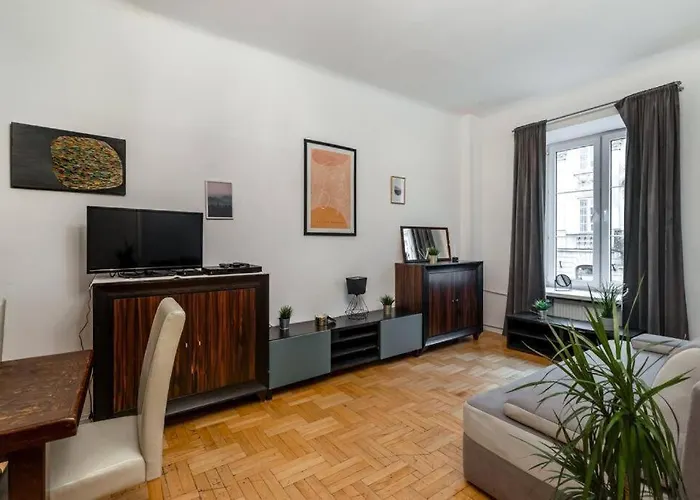 Central Warsaw Apartment - Great Location- Warsaw Stays- Freta