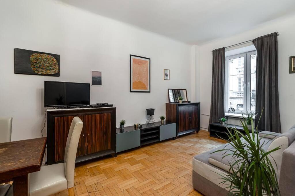 - Great Location- Stays- Freta Apartament